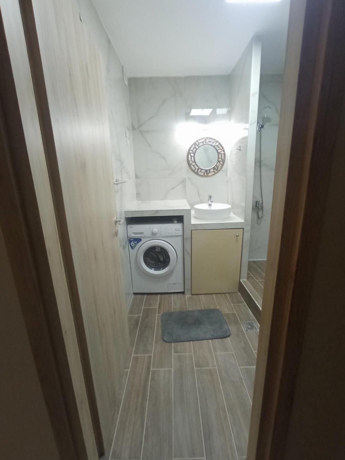 Apartment Polit Luxury Aprt 2 Bedrooms *