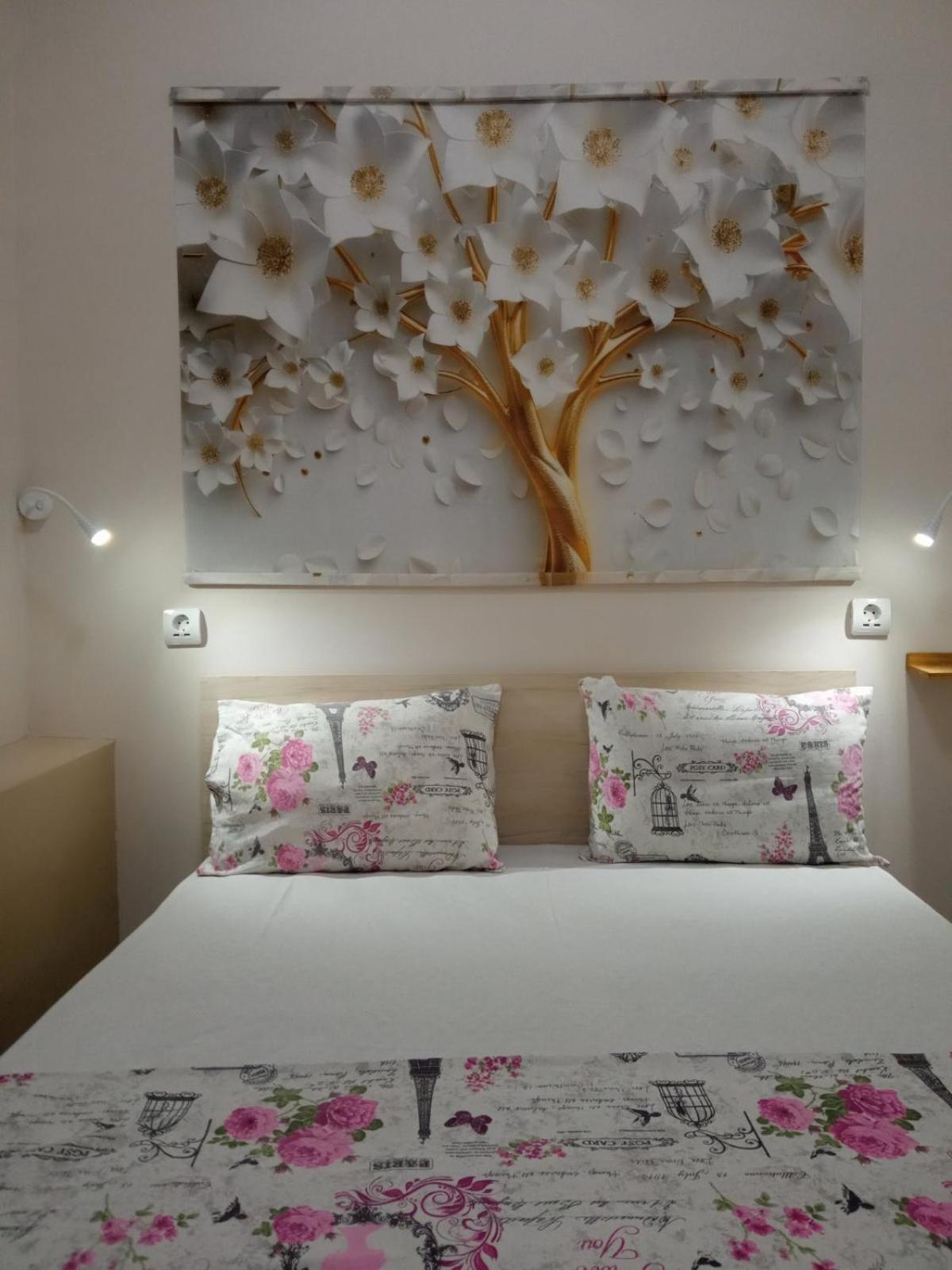 Polit Luxury Aprt 2 Bedrooms Apartment *
